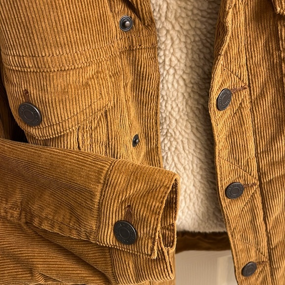 GAP Kid’s Brown Corduroy Jacket with Sherpa Lining - Picture 4 of 4